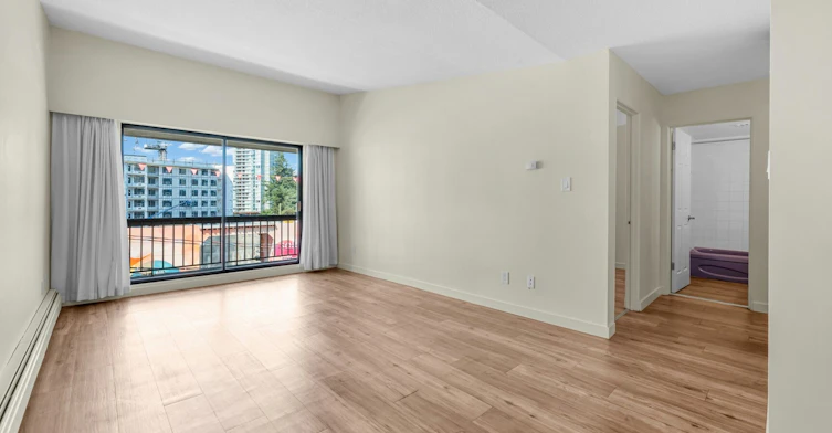 307-6044 Wilson Avenue, Burnaby, BC, V5H 2R7 - 5