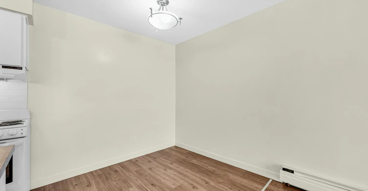 307-6044 Wilson Avenue, Burnaby, BC, V5H 2R7 - 11