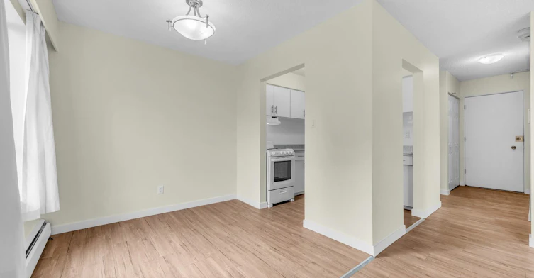 0206-1655 Chesterfield Avenue, North Vancouver, BC, V7N 2N8 - 5