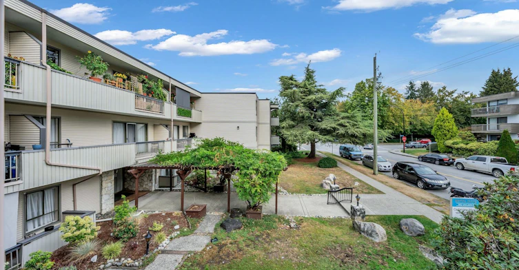 0206-1655 Chesterfield Avenue, North Vancouver, BC, V7N 2N8 - 11