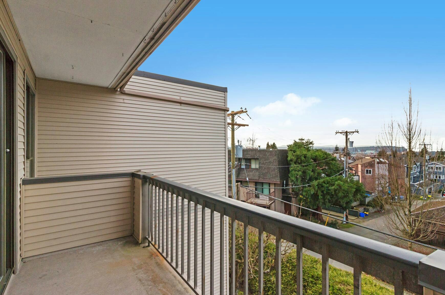 205-1655 Chesterfield Avenue, North Vancouver, BC, V7N 2N8 - 4