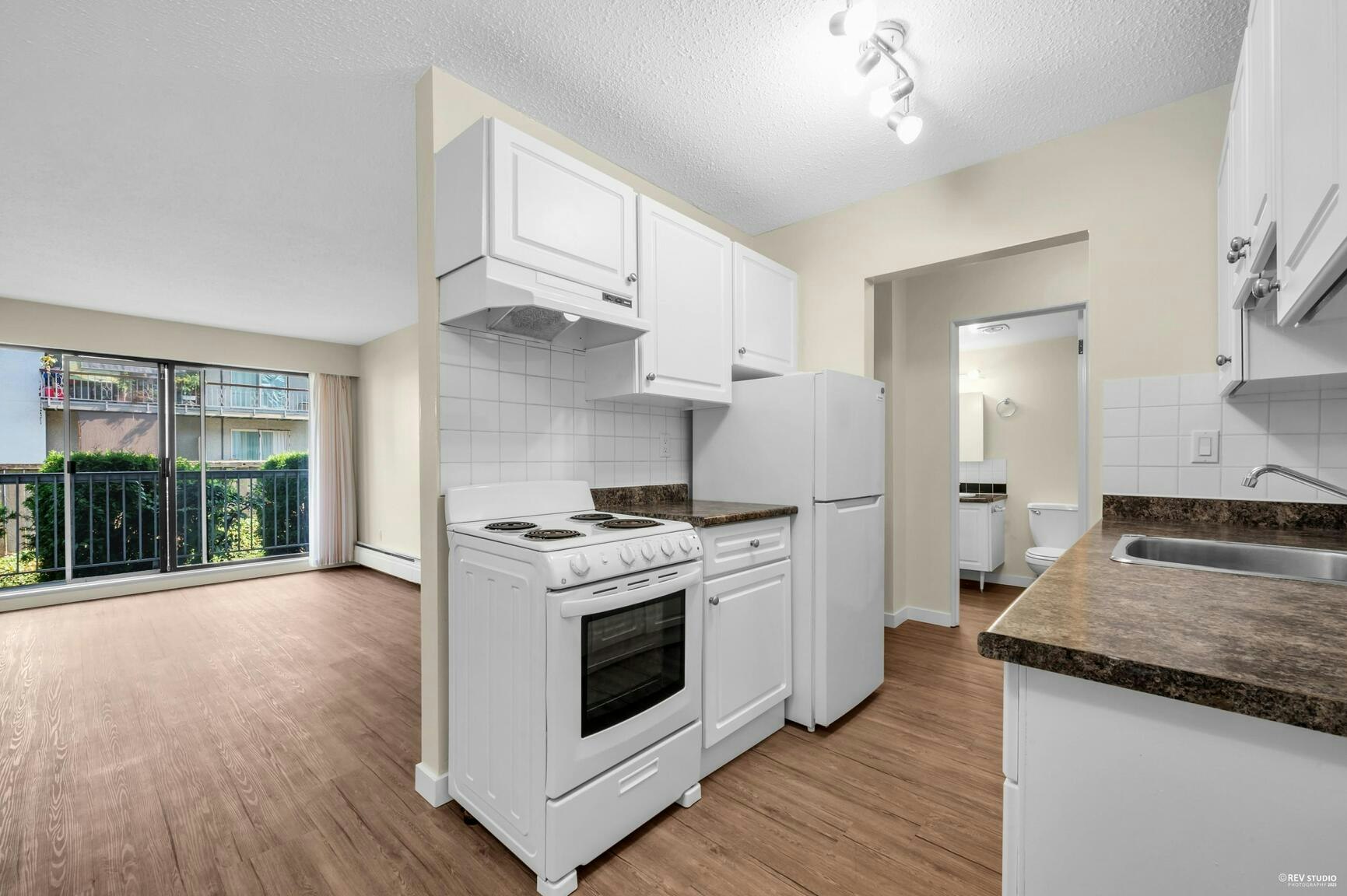 206-5130 Irving Street, Burnaby, BC, V5H 1T7 - 10