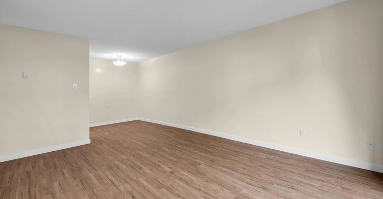 206-5130 Irving Street, Burnaby, BC, V5H 1T7 - 3