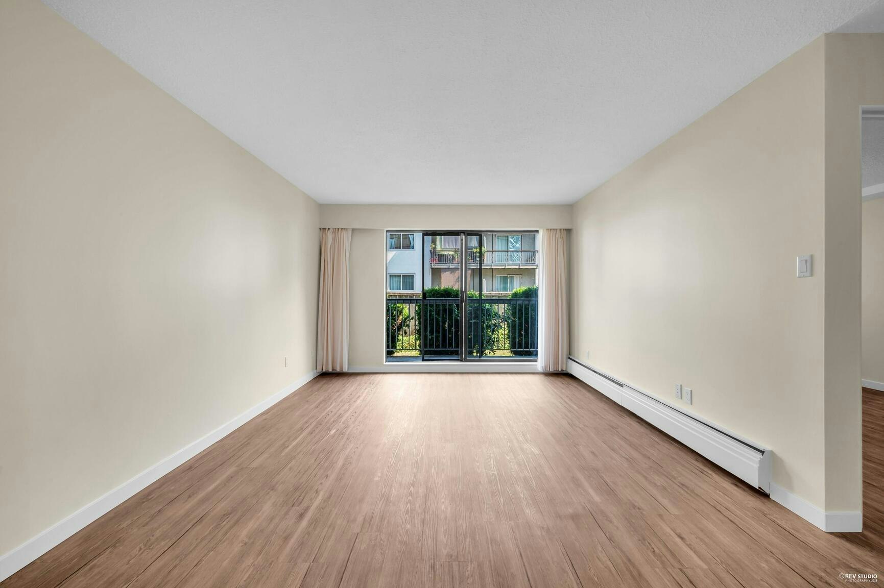 206-5130 Irving Street, Burnaby, BC, V5H 1T7 - 5