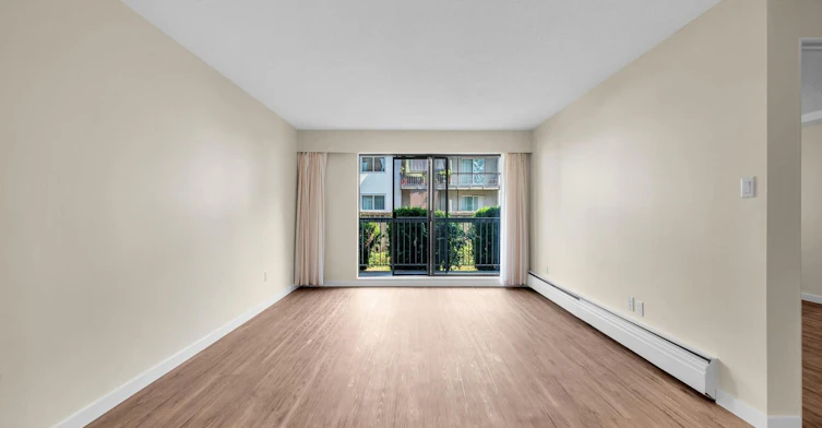 206-5130 Irving Street, Burnaby, BC, V5H 1T7 - 5