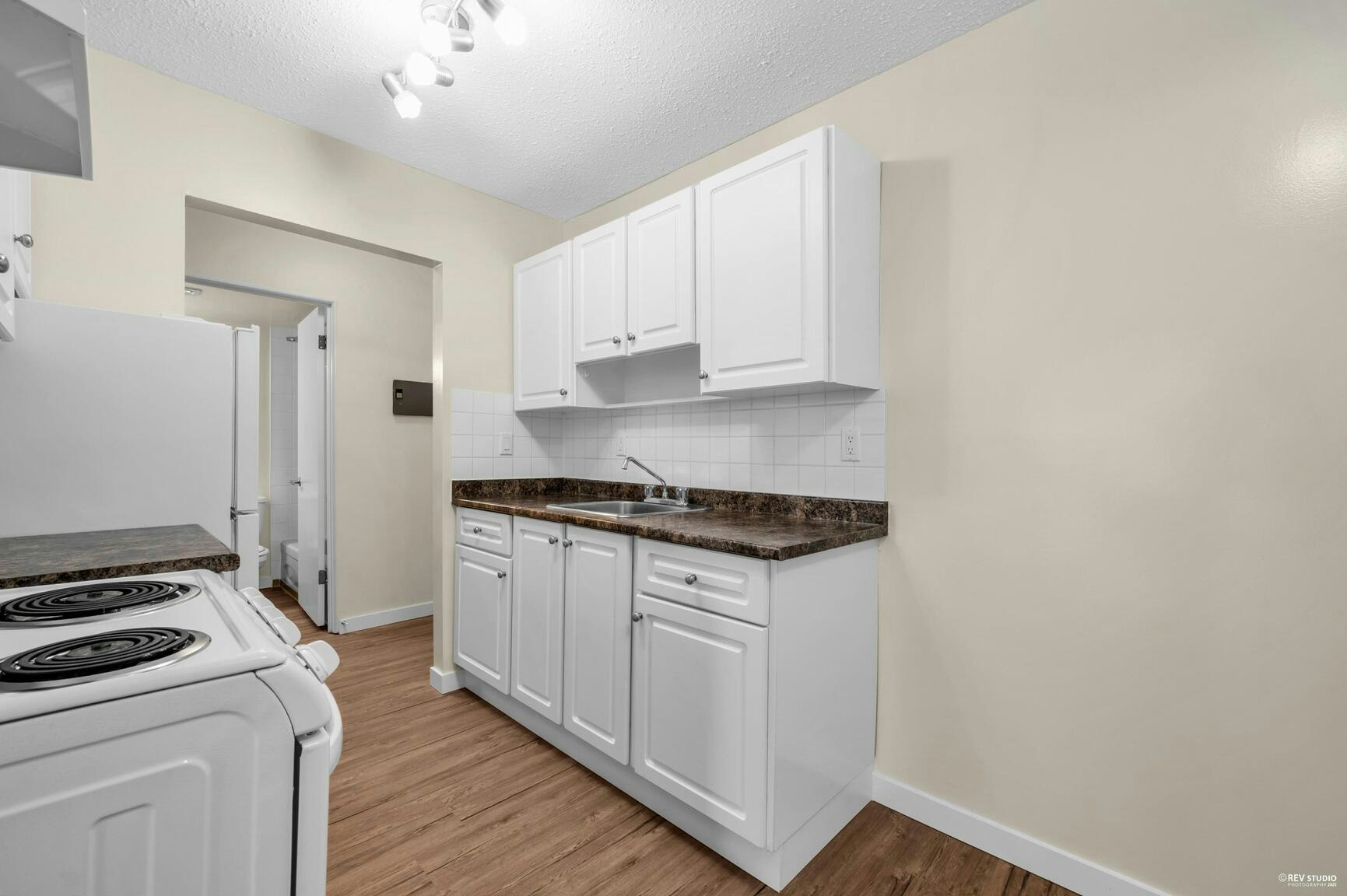 206-5130 Irving Street, Burnaby, BC, V5H 1T7 - 9