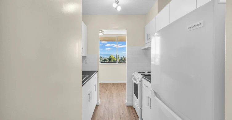 0103-610 Hamilton Street, New Westminster, BC, V3M 2M5
