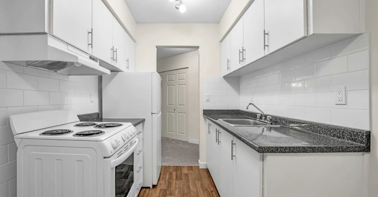 102-7191 Barnet Road, Burnaby, BC, V5A 1E1 - 4