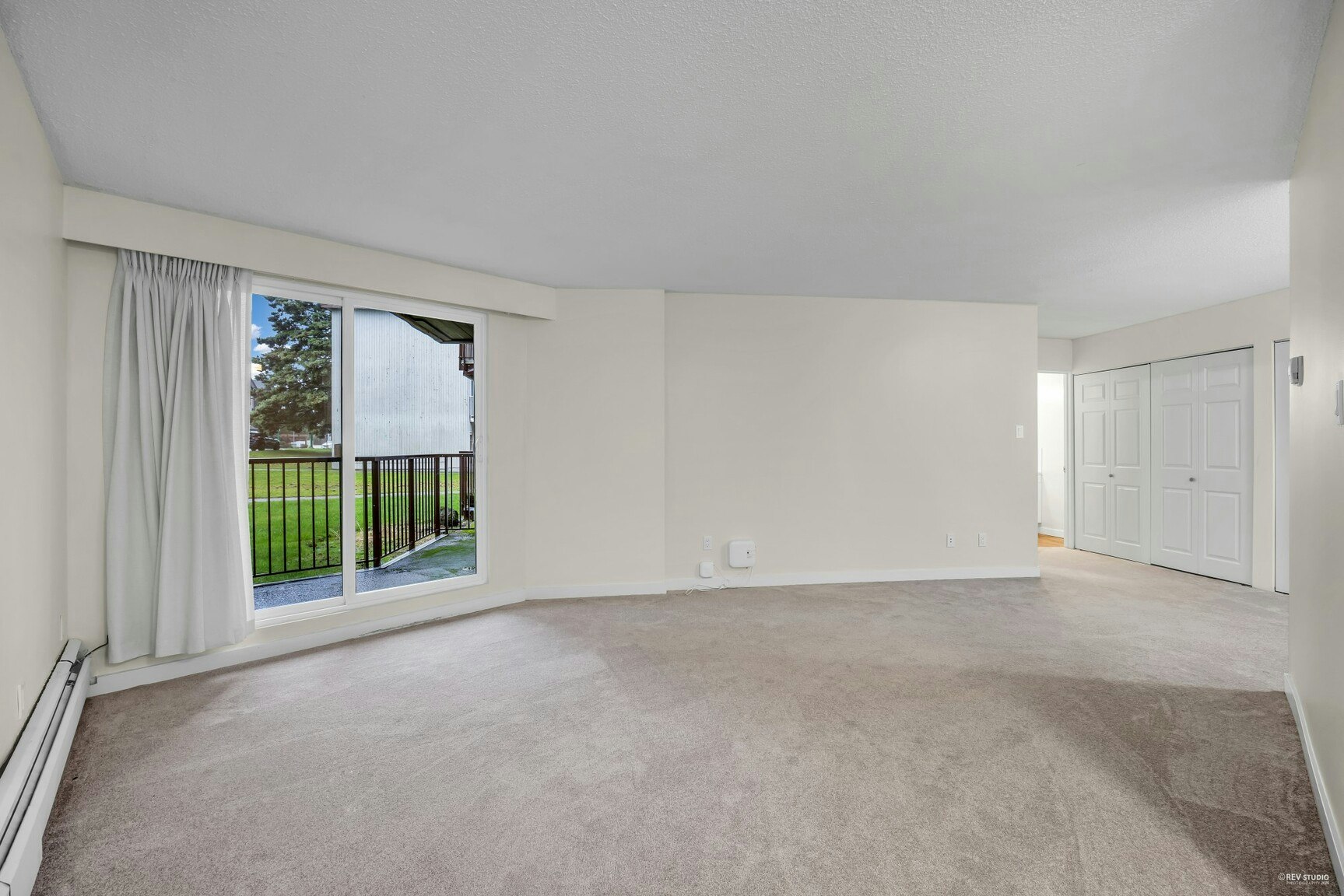 102-7191 Barnet Road, Burnaby, BC, V5A 1E1 - 3