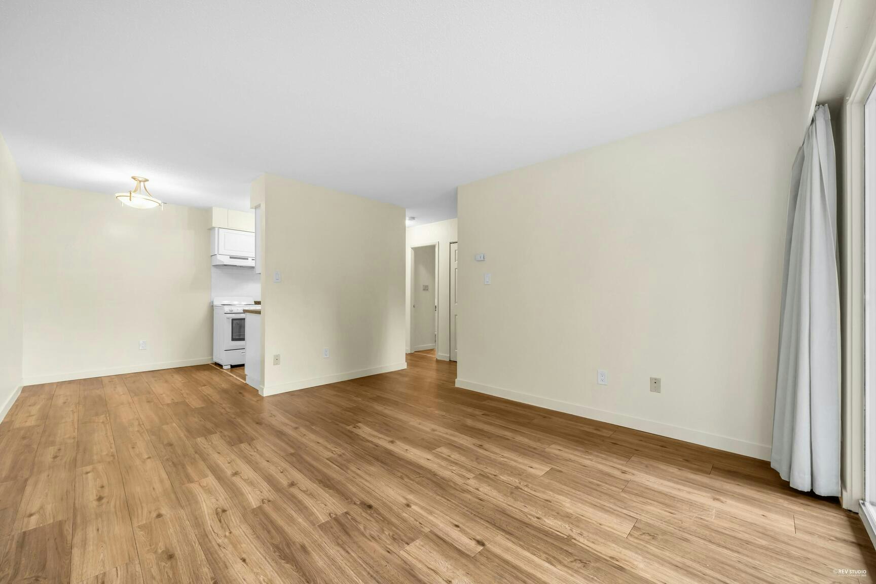 107-1360 Fir Street, Surrey, BC, V4B 4B2 - 8