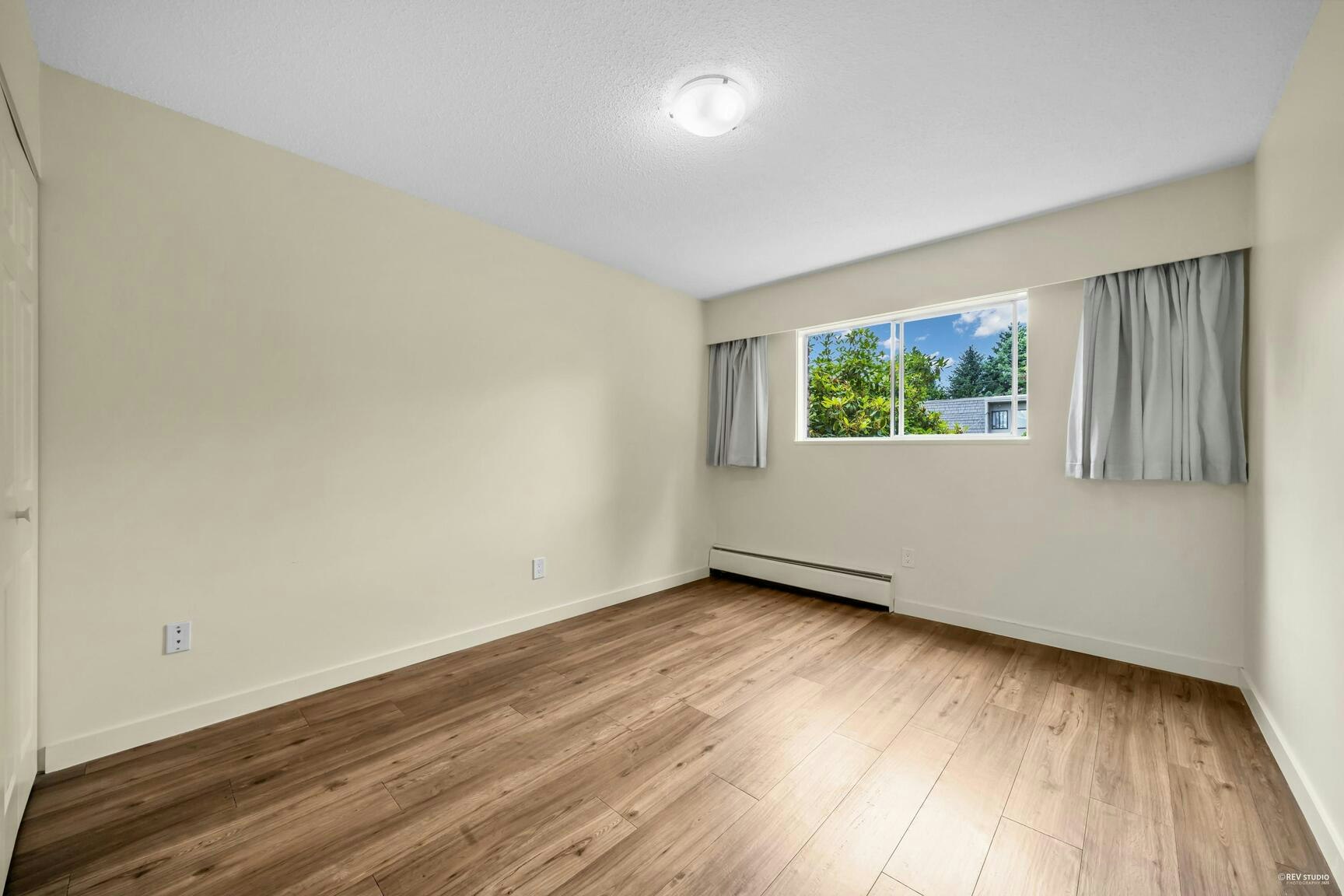 107-1360 Fir Street, Surrey, BC, V4B 4B2 - 6