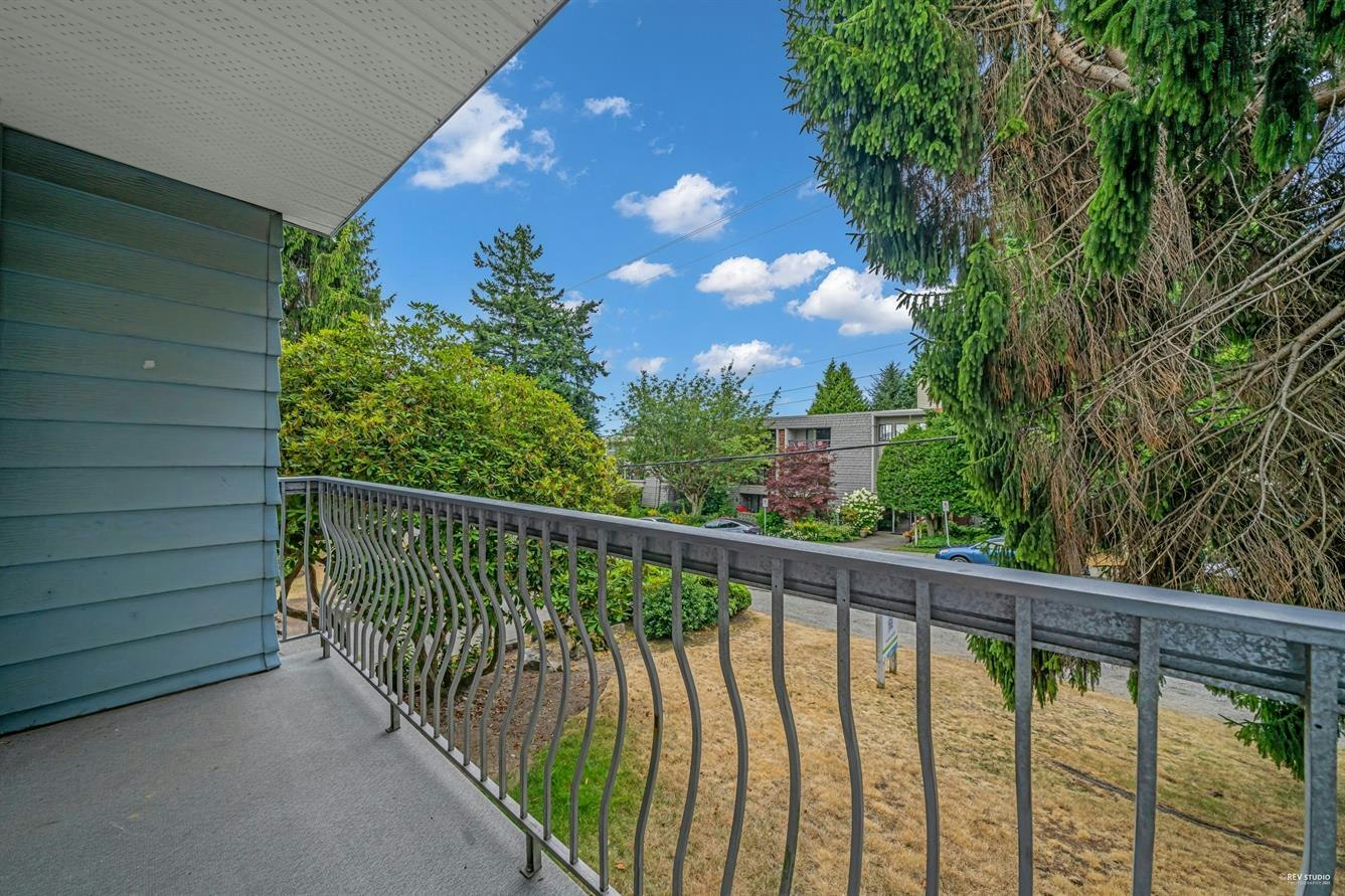 107-1360 Fir Street, Surrey, BC, V4B 4B2