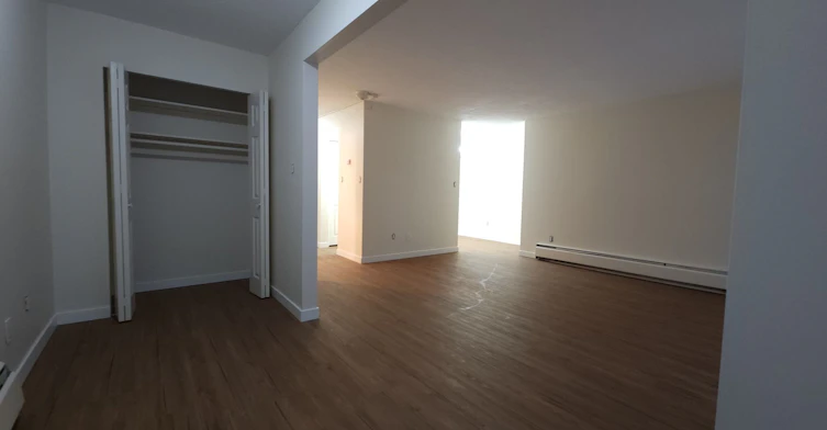 0301-210 West 16th Street, North Vancouver, BC, V7M 1T6