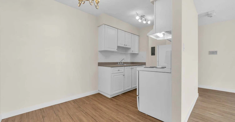 0310-210 West 16th Street, North Vancouver, BC, V7M 1T6 - 5
