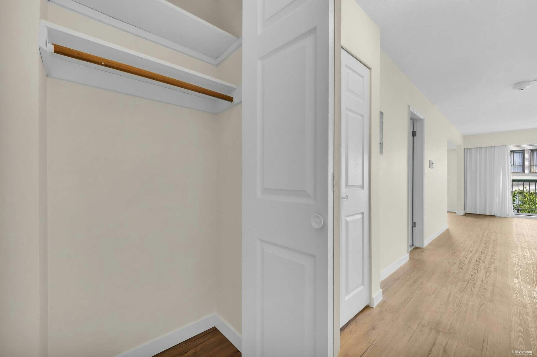 0310-210 West 16th Street, North Vancouver, BC, V7M 1T6 - 2