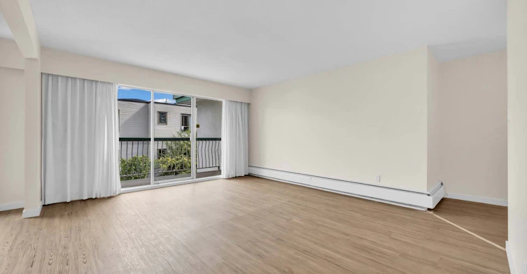 0310-210 West 16th Street, North Vancouver, BC, V7M 1T6 - 9