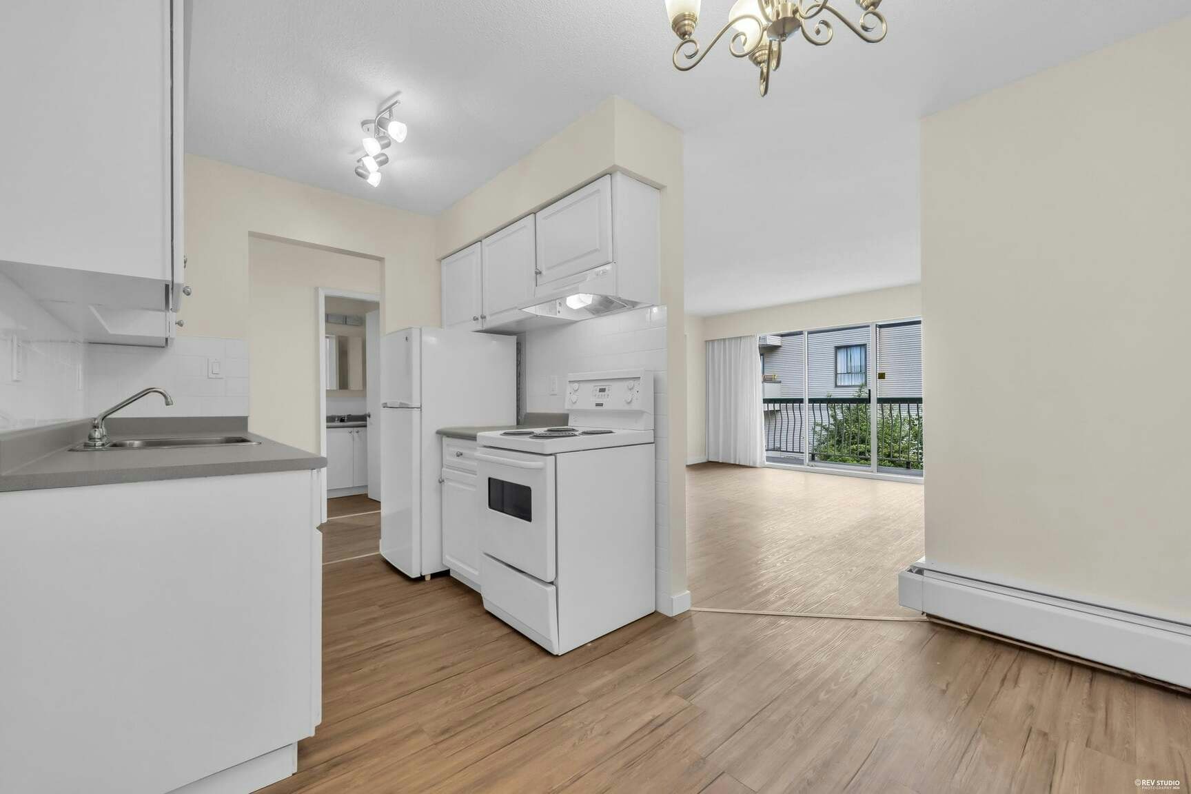 0310-210 West 16th Street, North Vancouver, BC, V7M 1T6 - 4