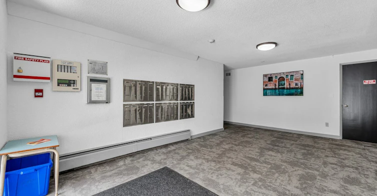 310-210 West 16th Street, North Vancouver, BC, V7M 1T6 - 5