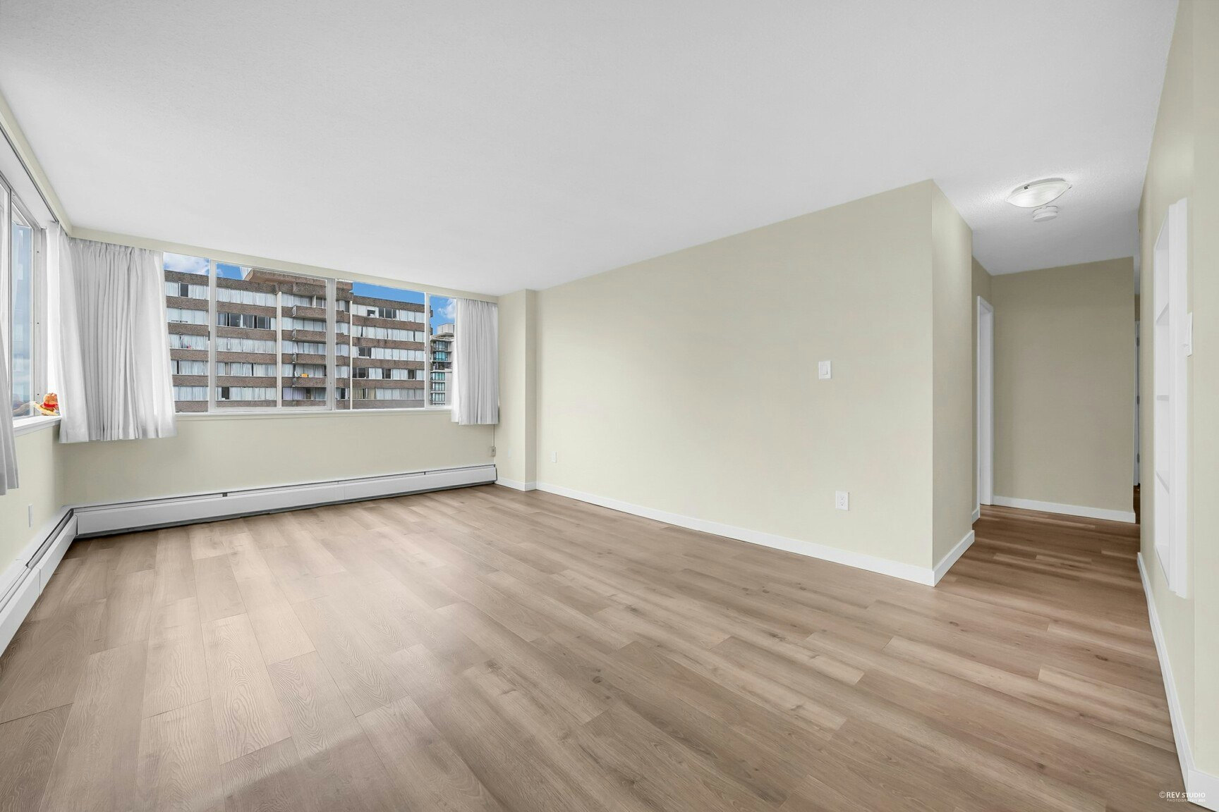 903-615 7th Avenue, New Westminster, BC, V3M 2J1 - 2