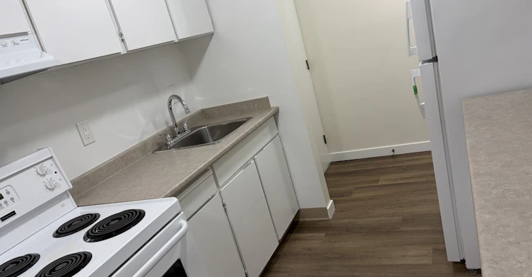 202-8351 Bennett Road, Richmond, BC, V6Y 1N4 - 2