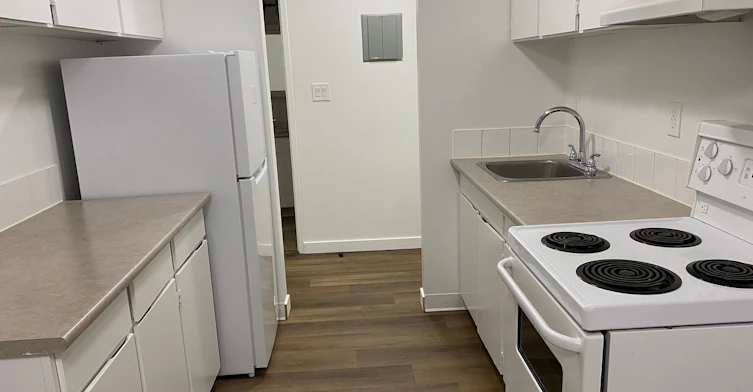 202-8351 Bennett Road, Richmond, BC, V6Y 1N4 - 8
