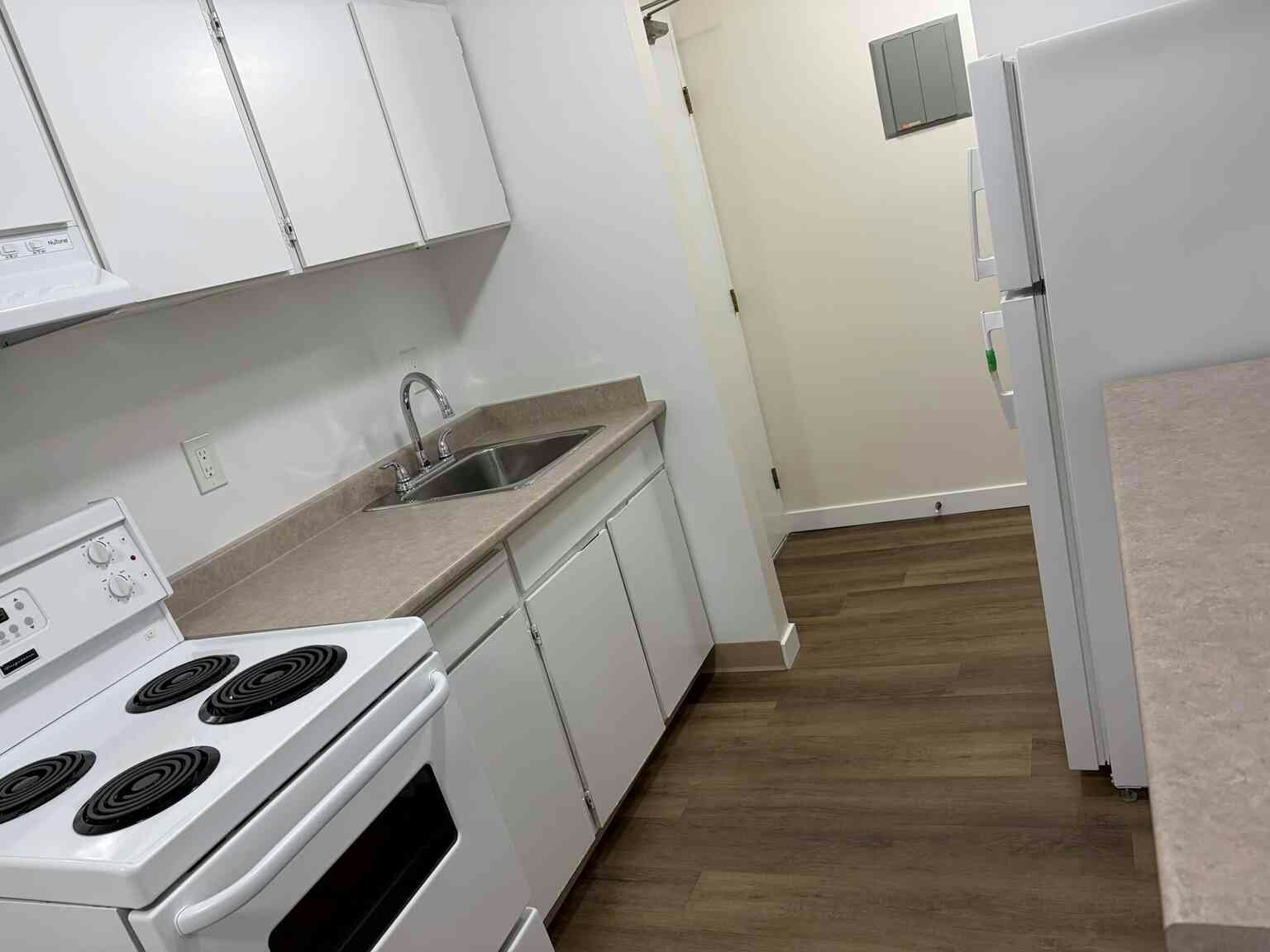 202-8351 Bennett Road, Richmond, BC, V6Y 1N4