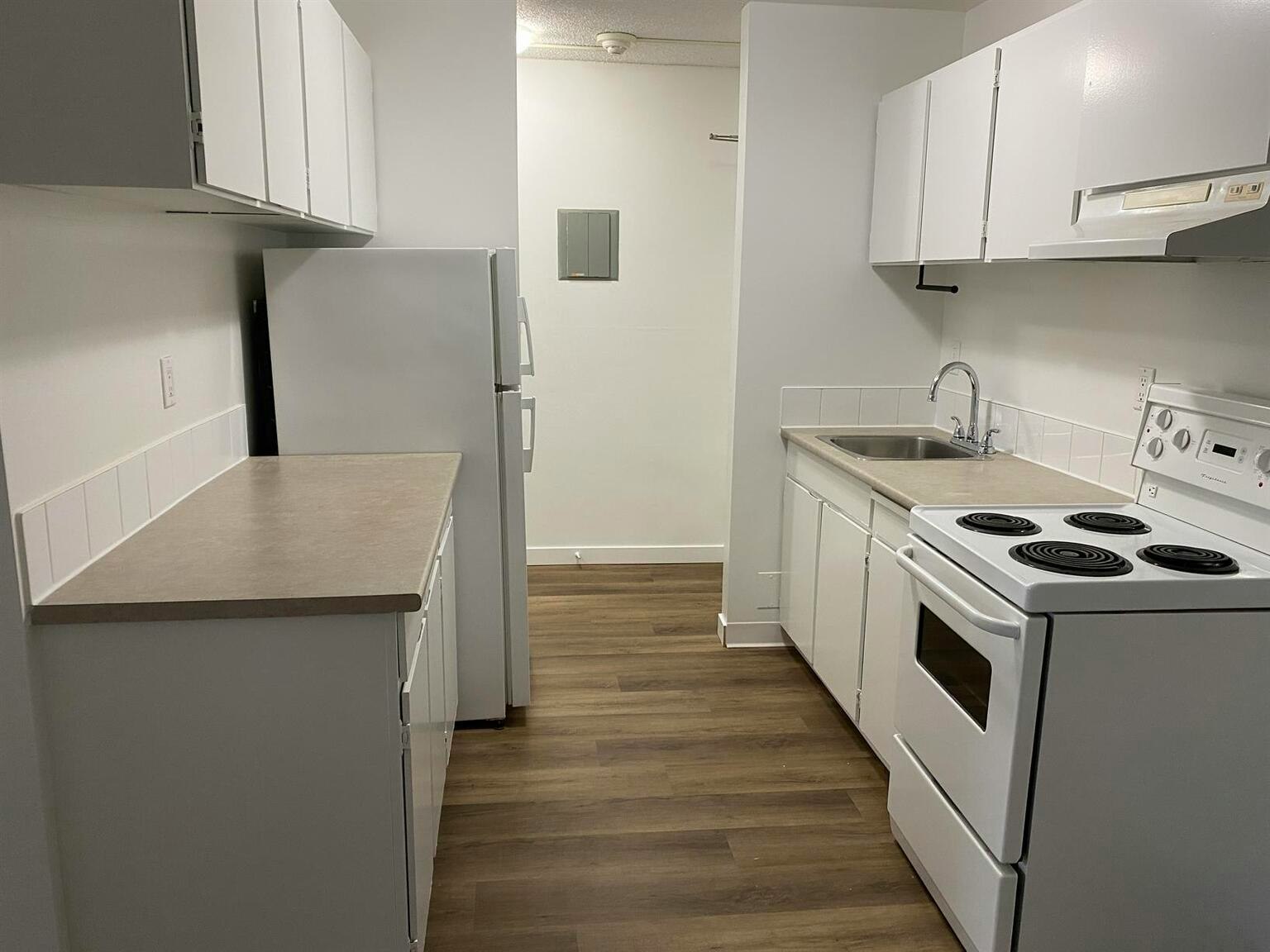 202-8351 Bennett Road, Richmond, BC, V6Y 1N4 - 2