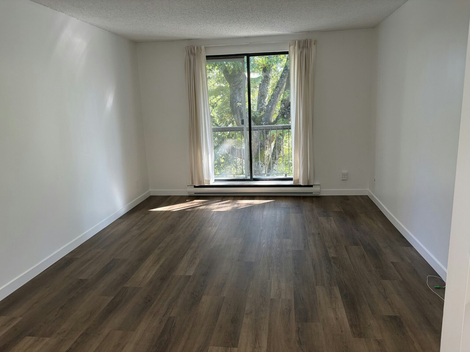 306-8351 Bennett Road, Richmond, BC, V6Y 1N4