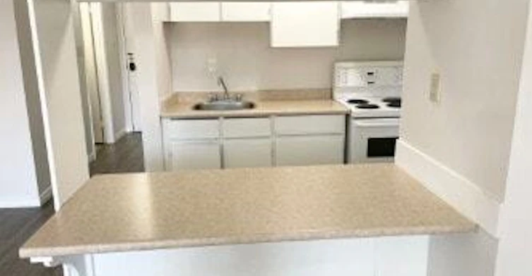 314-1715 West 11 Avenue, Vancouver, BC, V6J 2C2 - 2