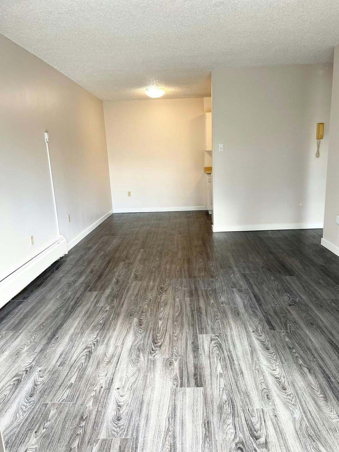 308-1715 West 11 Avenue, Vancouver, BC, V6J 2C2 - 2