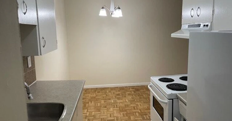 302-8680 Laurel Street, Vancouver, BC, V6P 3V6 - 2