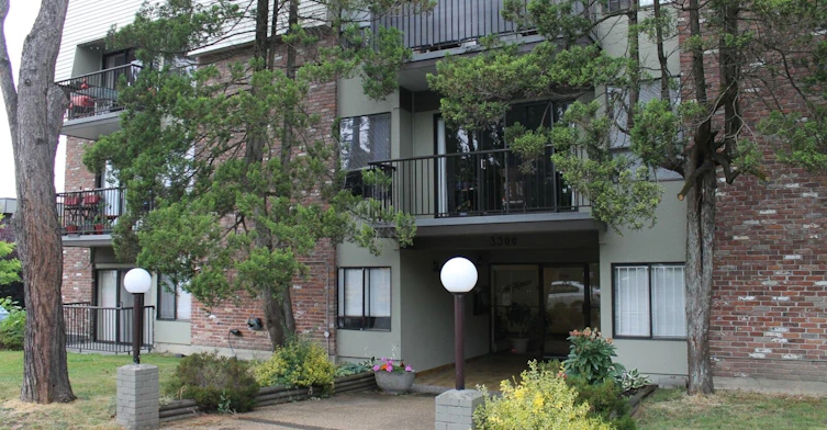 107-3300 Oak Street, Vancouver, BC, V6H 2L6