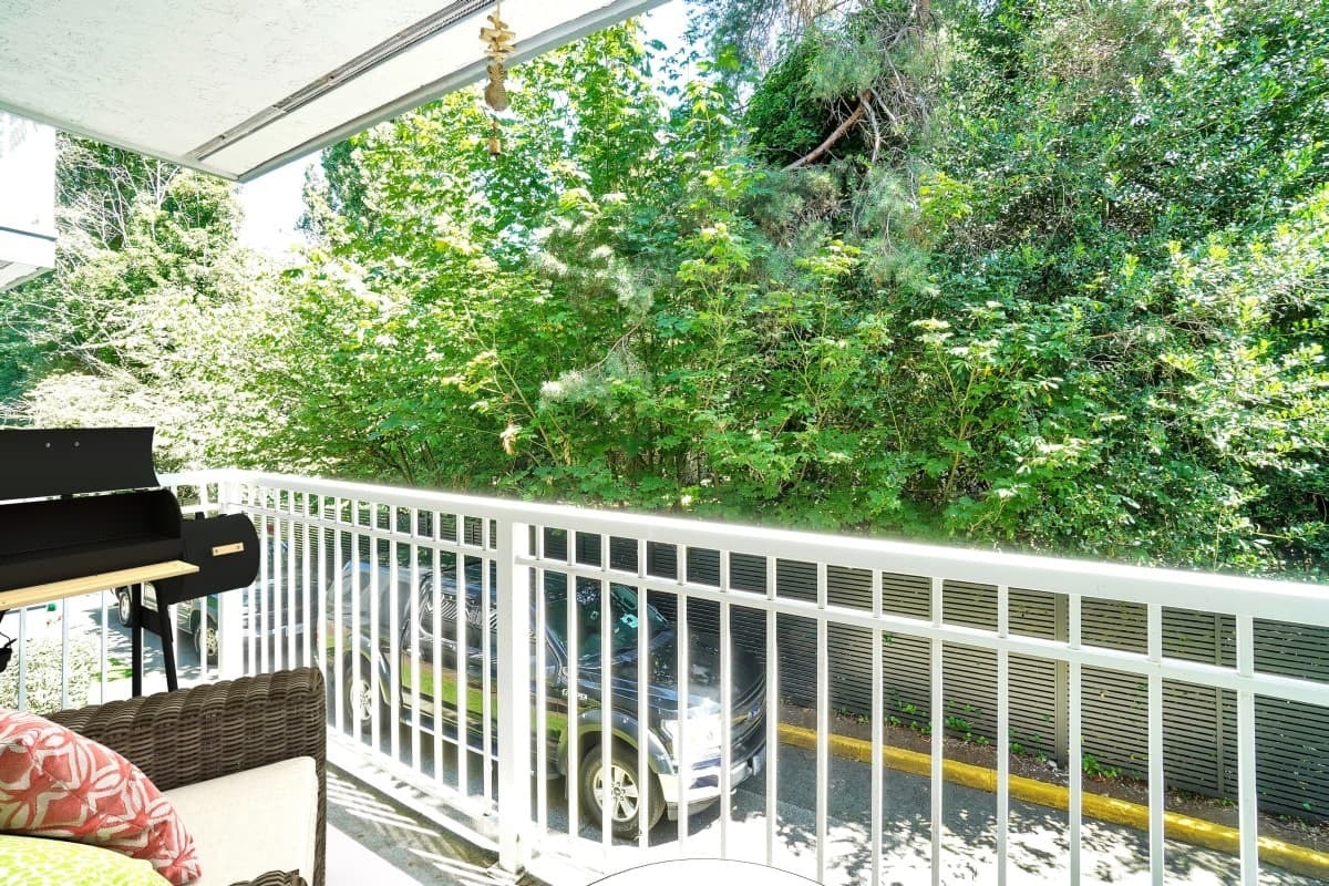 3836 Carrigan Court, Burnaby, BC, V3N 4P7 - 8