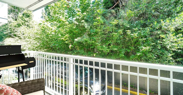 3836 Carrigan Court, Burnaby, BC, V3N 4P7 - 8