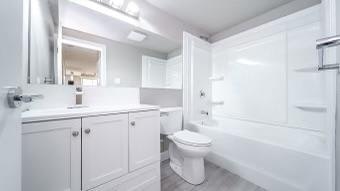 101-10645 113 Street, Edmonton, AB, T5H 3H7 - 3