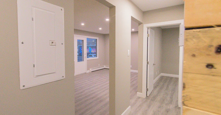 101-10645 113 Street, Edmonton, AB, T5H 3H7 - 5