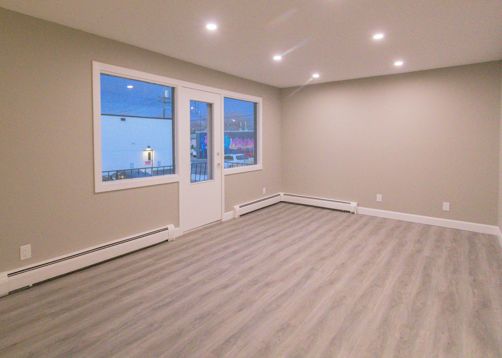 101-10645 113 Street, Edmonton, AB, T5H 3H7 - 6