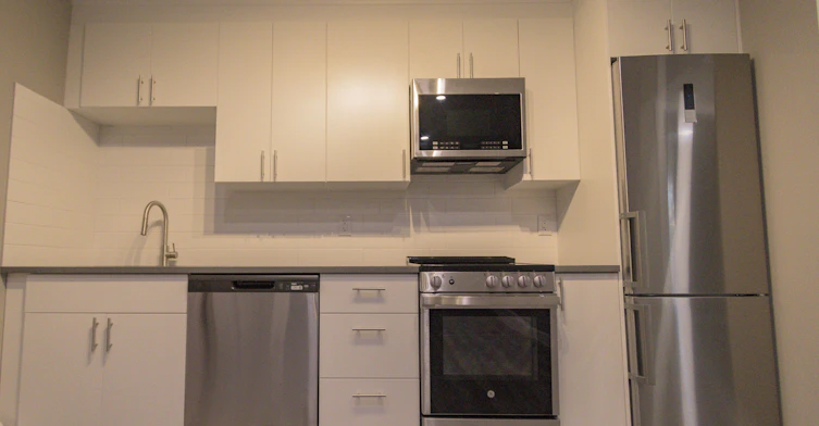 202-10645 113 Street, Edmonton, AB, T5H 3H7 - 10