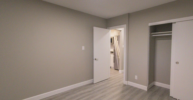 202-10645 113 Street, Edmonton, AB, T5H 3H7 - 13