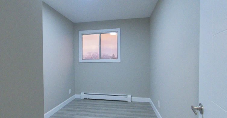 202-10645 113 Street, Edmonton, AB, T5H 3H7 - 2