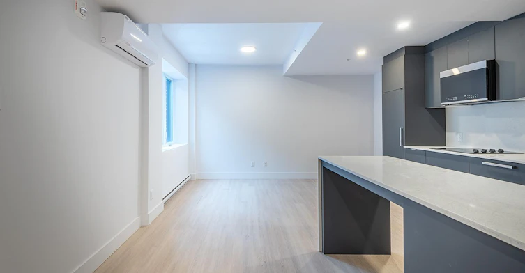 3477 Drummond, Montréal, QC, H3G 1X6 - 3