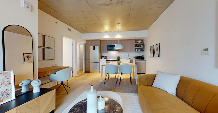 1 bedroom -245 Robert Bourassa Boulevard, Montréal, QC, H3C 1A4 - 13