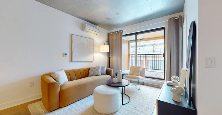 1 bedroom -245 Robert Bourassa Boulevard, Montréal, QC, H3C 1A4 - 15