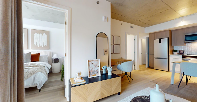 1 bedroom -245 Robert Bourassa Boulevard, Montréal, QC, H3C 1A4 - 14