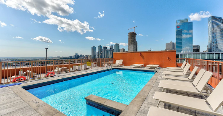 1 bedroom -245 Robert Bourassa Boulevard, Montréal, QC, H3C 1A4 - 29