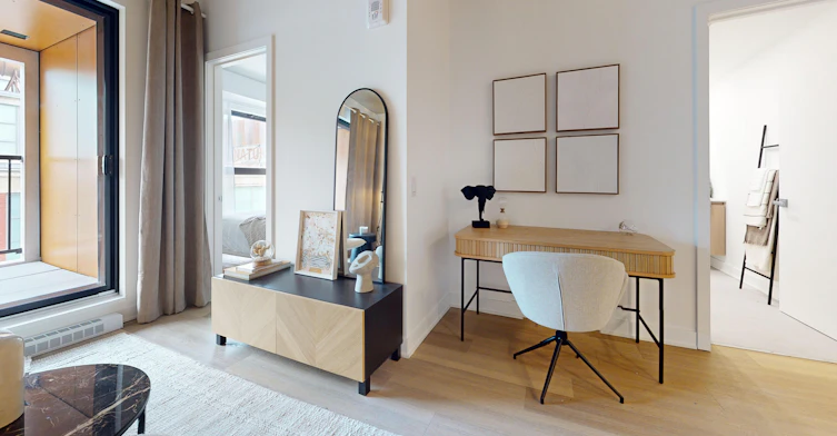2 bedrooms -245 Robert Bourassa Boulevard, Montréal, QC, H3C 1A4