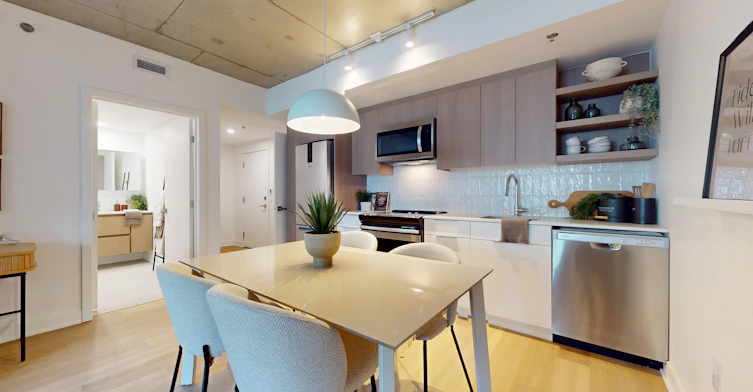 2 bedrooms -245 Robert Bourassa Boulevard, Montréal, QC, H3C 1A4 - 20