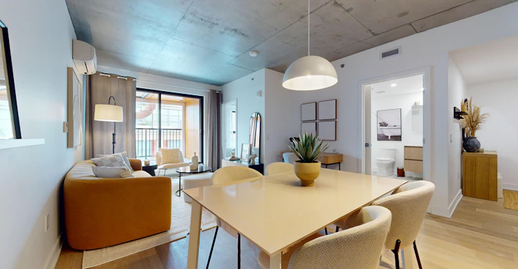 2 bedrooms -245 Robert Bourassa Boulevard, Montréal, QC, H3C 1A4 - 23