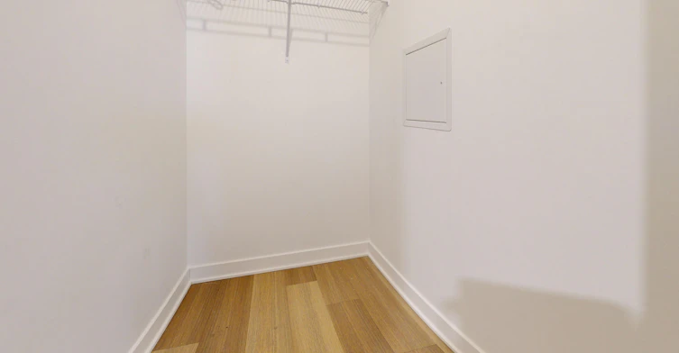 2 bedrooms -245 Robert Bourassa Boulevard, Montréal, QC, H3C 1A4 - 3