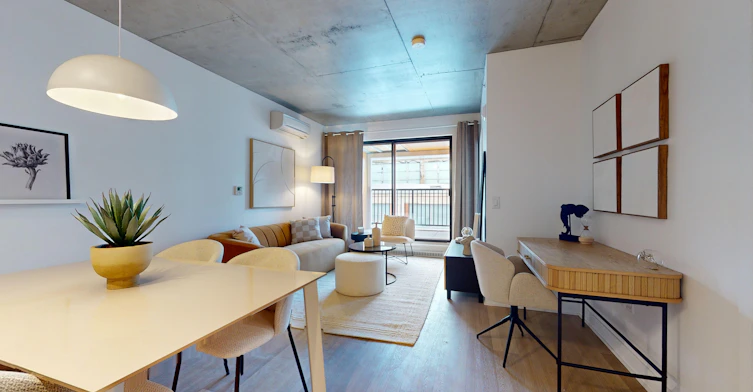 3 bedrooms -245 Robert Bourassa Boulevard, Montréal, QC, H3C 1A4 - 24